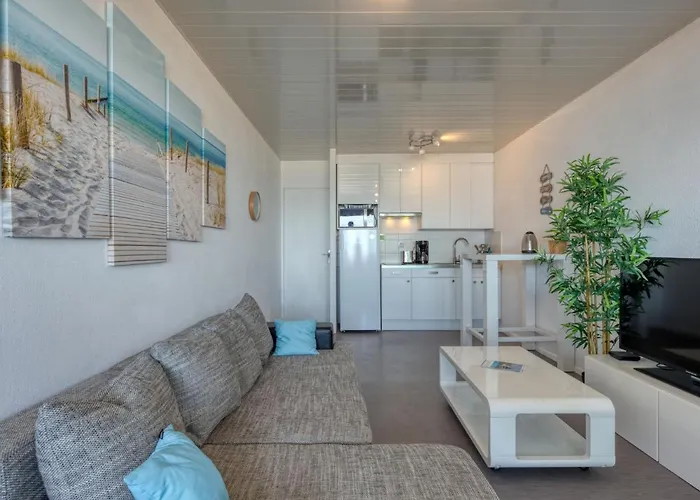 Les Oceanides-19 By Interhome *